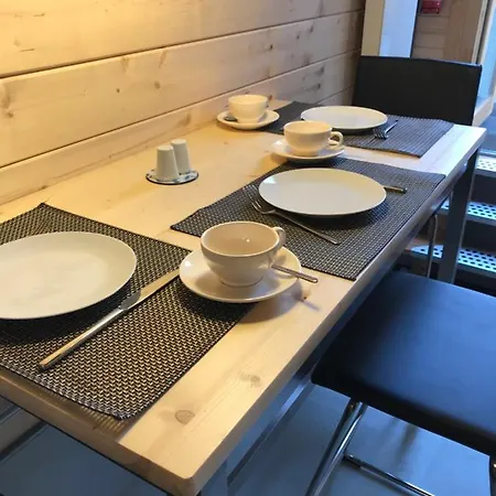 Gardenhouse Mariposa Hotel *