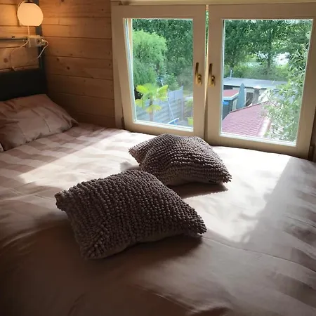 Gardenhouse Mariposa Hotel Badhoevedorp